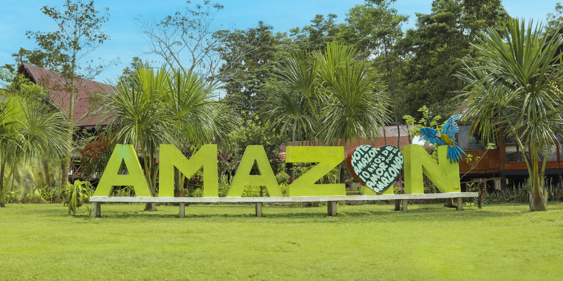 on-vacation-colombia-destino-amazonas-hotel-amazon-aviso