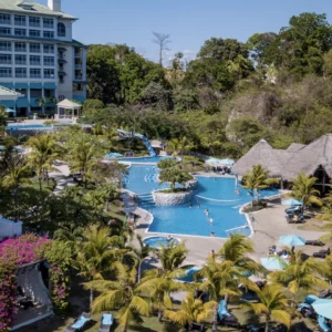 Hotel Bijao Beach Resort